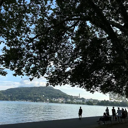 Familial Hyper Bien Situe Annecy