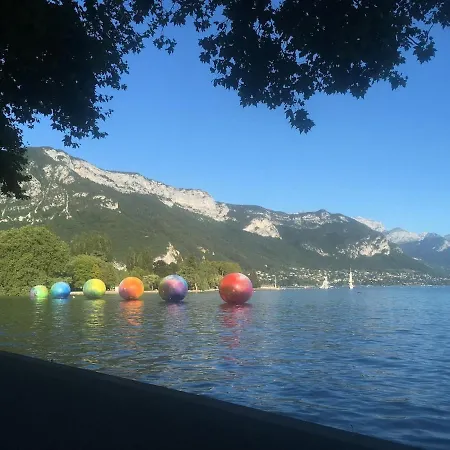 Familial Hyper Bien Situe Annecy